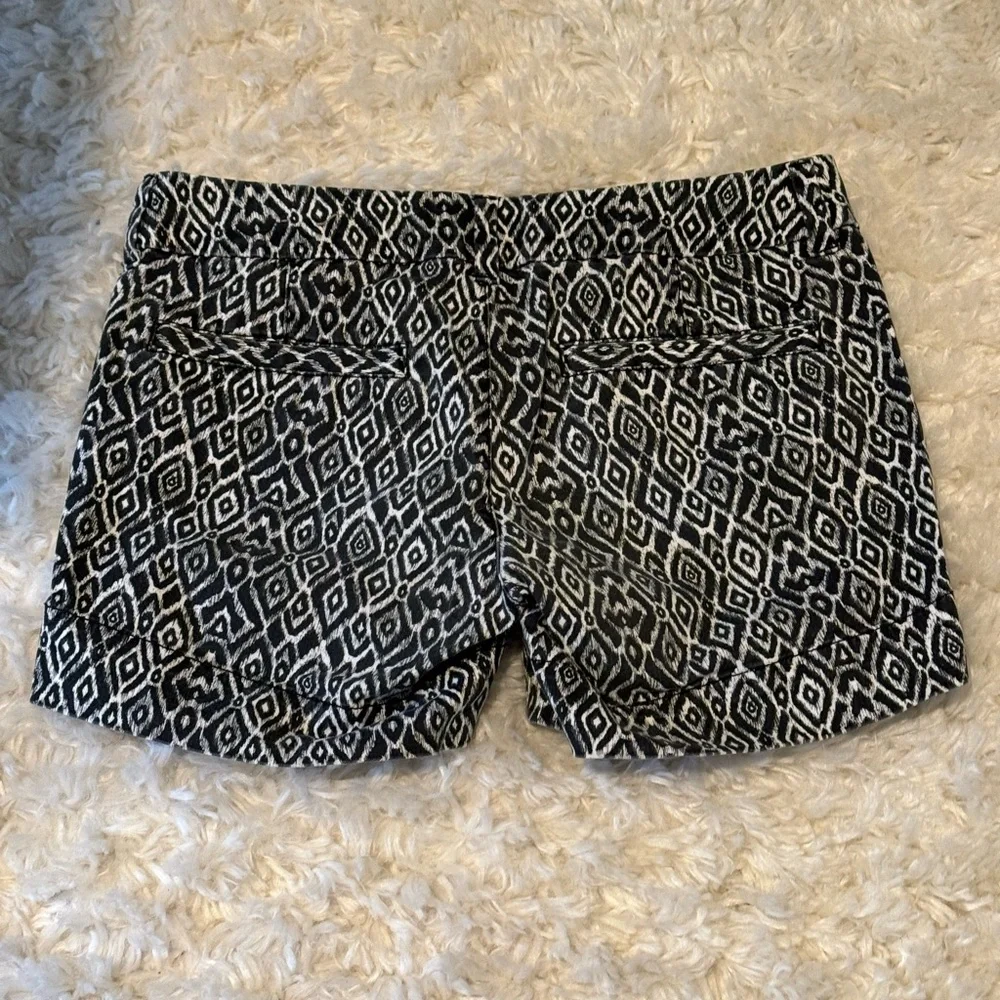 American Eagle Midi Stretch Shorts - Picture 2 of 4